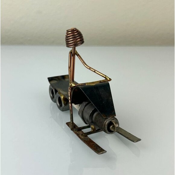 Snowmobile Rider Nuts & Bolts Metal Welded Figure Handmade Shelf Gift Winter - Picture 2 of 11